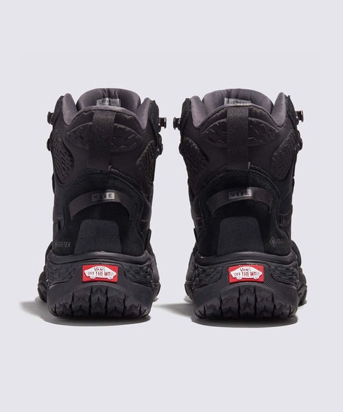VANS(バンズ)の「クレストライン GORE-TEX / MTE Crestline ADV Gore-Tex BLA VN000CVPBKA1(スニーカー・メンズ・ブラック×ブラック・7.5/8/8.5/9/9.5/10)」の4枚目の写真