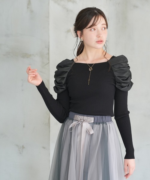 ASTORIA ODIER（アストリアオディール）の「レイヤード異素材パワショルニット（ニット/セーター・レディース・ブラウン/グレイッシュブルー/ブラック・MEDIUM）」の4枚目の写真