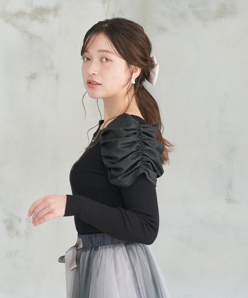 ASTORIA ODIER（アストリアオディール）の「レイヤード異素材パワショルニット（ニット/セーター・レディース・ブラウン/グレイッシュブルー/ブラック・MEDIUM）」の5枚目の写真