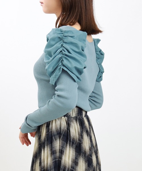 ASTORIA ODIER（アストリアオディール）の「レイヤード異素材パワショルニット（ニット/セーター・レディース・ブラウン/グレイッシュブルー/ブラック・MEDIUM）」の13枚目の写真