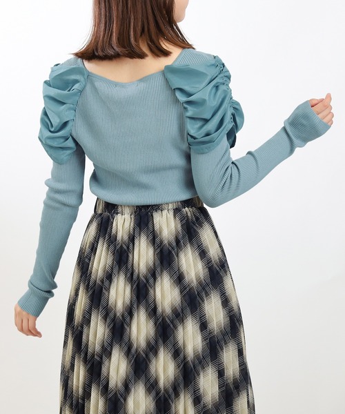 ASTORIA ODIER（アストリアオディール）の「レイヤード異素材パワショルニット（ニット/セーター・レディース・ブラウン/グレイッシュブルー/ブラック・MEDIUM）」の14枚目の写真