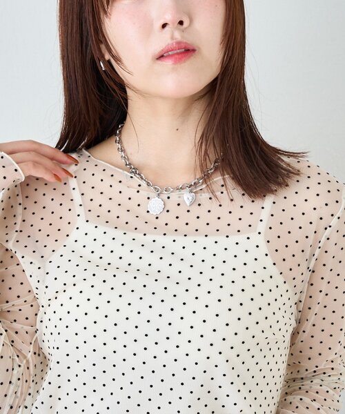 w closet（ダブルクローゼット）の「チュールドットシアープルオーバー（Tシャツ/カットソー・レディース・アイボリー/ブラック・FREE）」の6枚目の写真