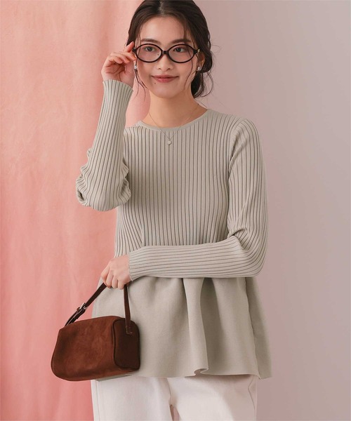 titivate（ティティベイト）の「前後2wayヘンリーネックペプラムニットトップス（ニット/セーター・レディース・ネイビー/レッド/アイボリー/ライトピンク/ブラック/グレイッシュベージュ・S/M/L/XL）」の4枚目の写真