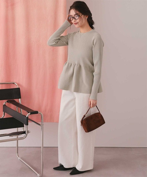 titivate（ティティベイト）の「前後2wayヘンリーネックペプラムニットトップス（ニット/セーター・レディース・ネイビー/レッド/アイボリー/ライトピンク/ブラック/グレイッシュベージュ・S/M/L/XL）」の14枚目の写真