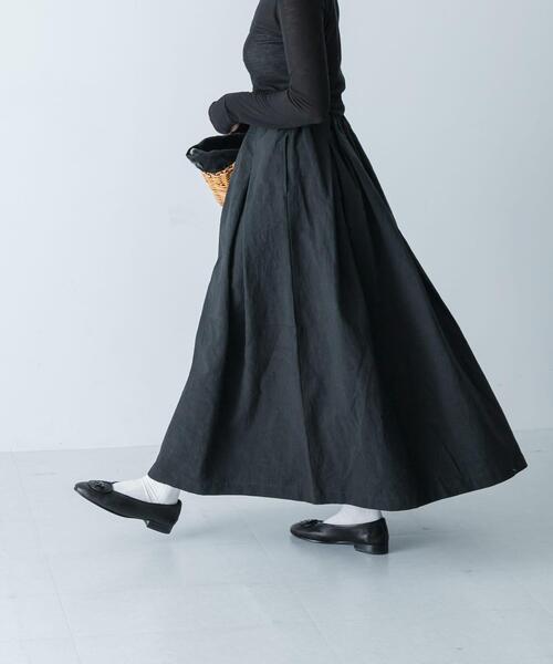 かぐれ（カグレ）の「Tuck skirt（スカート・レディース・ライトベージュ/ブラック・FREE）」の6枚目の写真