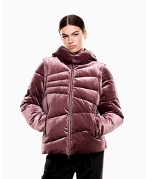EMPORIO ARMANI EA7（エンポリオアルマーニイーエーセブン）の「<オンライン限定>【エンポリオ アルマーニ EA7】Athletic Velour パデッドジャケット ストレッチベルベット（ダウンジャケット/コート・レディース）」