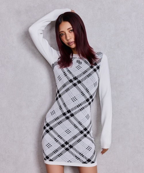GYDA（ジェイダ）の「GG embroideryラメチェックニットワンピース（ワンピース・レディース・ベージュ/オフホワイト/ブラック・FREE）」の2枚目の写真