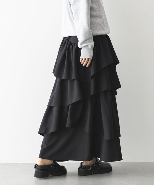 GARAGE OF GOOD CLOTHING（ガレージオブグッドクロージング）の「ムジランダムティアードフリルスカート（スカート・レディース・グレー/ブラック・FREE）」の8枚目の写真