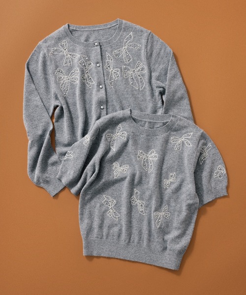 STRAWBERRY-FIELDS(ストロベリーフィールズ)の「エイミーアンゴラ_リボンモチーフ刺しゅうニットカーディガン(カーディガン/ボレロ・レディース・オフホワイト/グレー・2)」の13枚目の写真