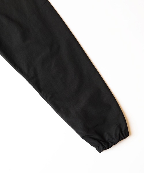 HOLIDAY（ホリデイ）の「SUPPLEX NYLON ZIP UP PARKA サプレックスナイロンジップアップパーカー（ナイロンジャケット・レディース・ピンク/ブラック・ONE SIZE）」の9枚目の写真