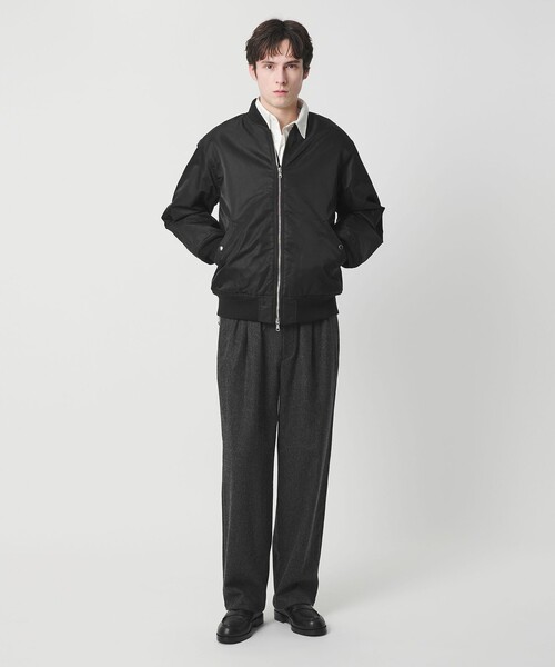 AVIREX（アヴィレックス）の「【別注】＜AVIREX＞ MA‐1（MA-1・メンズ・オリーブ/ブラック・M/L/XL）」の5枚目の写真