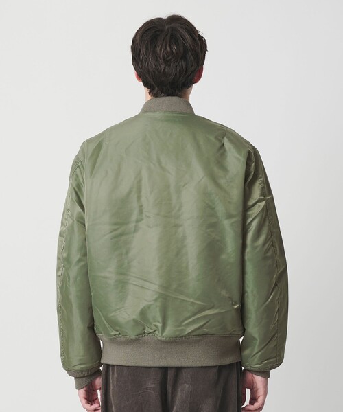 AVIREX（アヴィレックス）の「【別注】＜AVIREX＞ MA‐1（MA-1・メンズ・オリーブ/ブラック・M/L/XL）」の8枚目の写真