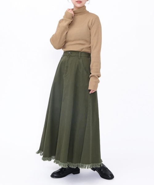 PUNYUS（プニュズ）の「フリンジロングスカート（スカート・レディース・ブラウン/ライトブルー/カーキ/ブラック・1/2/3/4）」の22枚目の写真