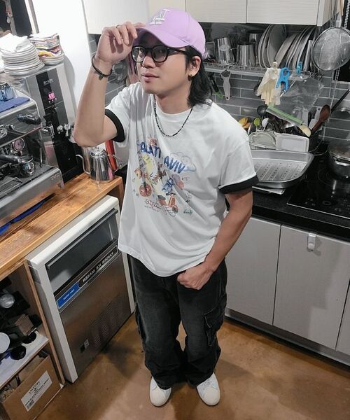 TRILLION(トリリオン)の「パラシュートカーゴリベットデニムパンツ(ブラック)(デニムパンツ・レディース・その他・SMALL/MEDIUM/LARGE/X-LARGE)」の4枚目の写真