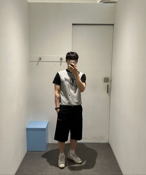 Rest&Recreation（レストアンドレクリエーション）の「ウェーブ ロゴ カラーリング Tシャツ - グレー（Tシャツ/カットソー・メンズ・その他・MEDIUM/SMALL）」の5枚目の写真