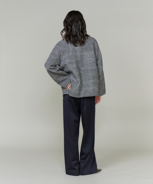 INED(イネド)の「TWサテンセミワイドパンツ(その他パンツ・レディース・ネイビー/キャメル/チャコールグレー・9号/11号/7号)」の9枚目の写真