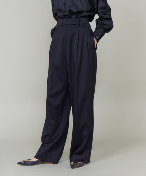INED(イネド)の「TWサテンセミワイドパンツ(その他パンツ・レディース・ネイビー/キャメル/チャコールグレー・9号/11号/7号)」の11枚目の写真