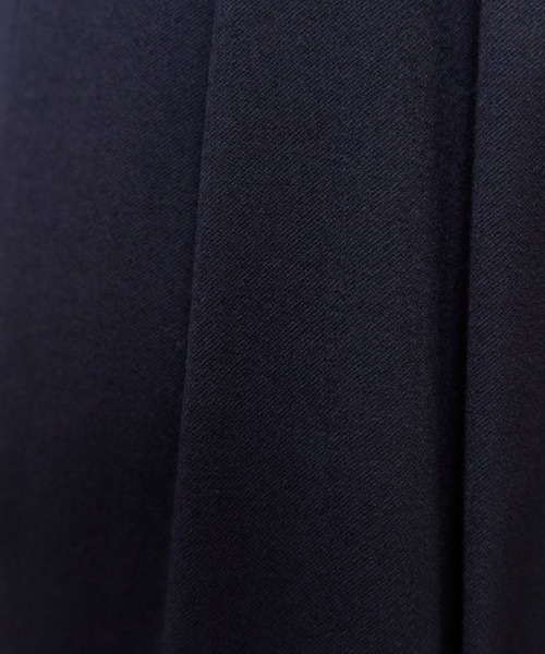 INED(イネド)の「TWサテンセミワイドパンツ(その他パンツ・レディース・ネイビー/キャメル/チャコールグレー・9号/11号/7号)」の17枚目の写真