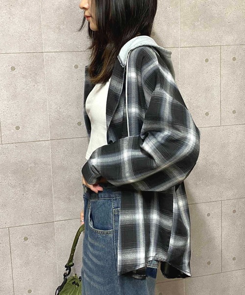 NANEA(ナネア)の「フード付きチェック柄シャツ(シャツ/ブラウス・レディース・ブラック・フリー)」の8枚目の写真