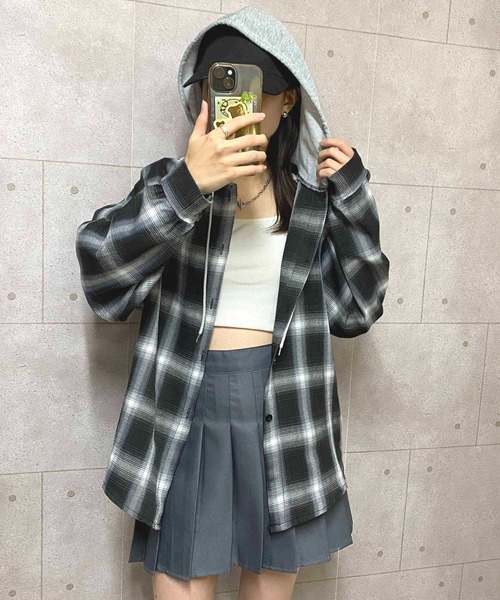 NANEA(ナネア)の「フード付きチェック柄シャツ(シャツ/ブラウス・レディース・ブラック・フリー)」の22枚目の写真