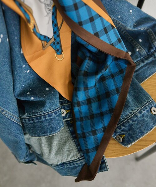 ear PAPILLONNER(イアパピヨネ)の「クラシックチェックストール(ストール/ショール・レディース・レッド/サックスブルー・FREE)」の11枚目の写真
