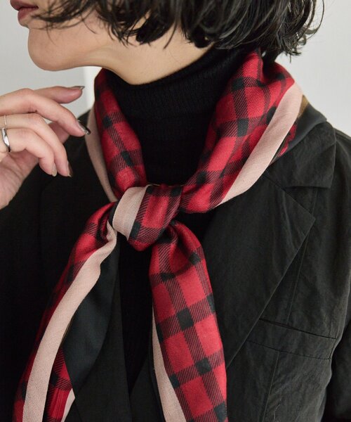 ear PAPILLONNER(イアパピヨネ)の「クラシックチェックストール(ストール/ショール・レディース・レッド/サックスブルー・FREE)」の19枚目の写真