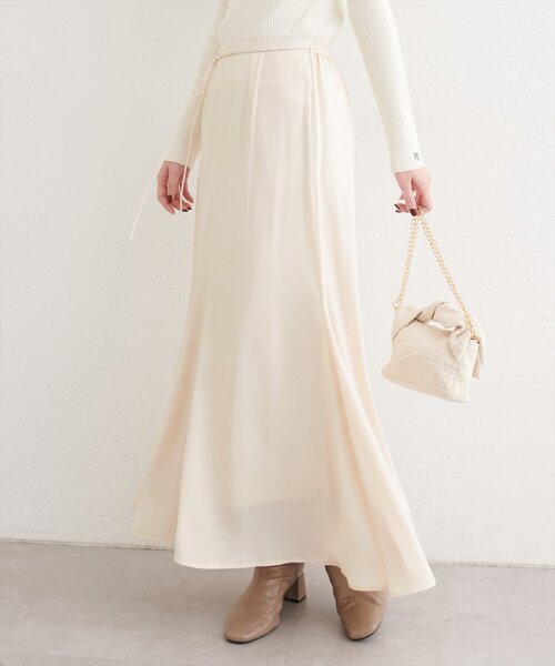 natural couture(ナチュラルクチュール)の「リボンベルト付きサテンスカート(スカート・レディース・ボルドー/オフホワイト/チャコールグレー・FREE)」の20枚目の写真