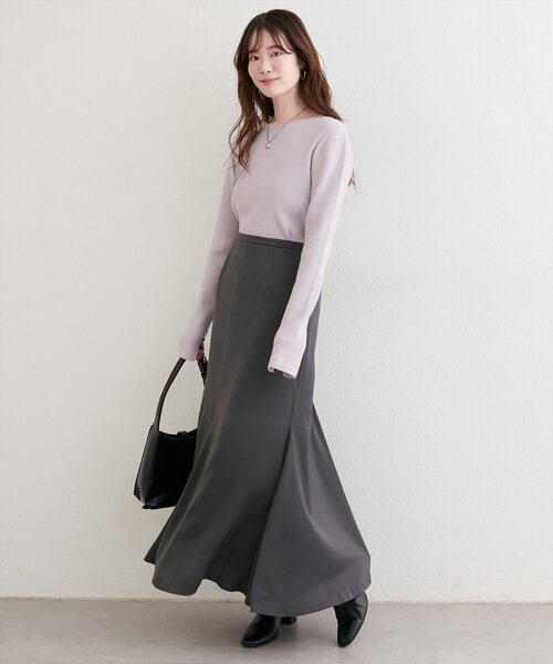 natural couture(ナチュラルクチュール)の「リボンベルト付きサテンスカート(スカート・レディース・ボルドー/オフホワイト/チャコールグレー・FREE)」の5枚目の写真