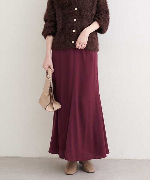 natural couture(ナチュラルクチュール)の「リボンベルト付きサテンスカート(スカート・レディース・ボルドー/オフホワイト/チャコールグレー・FREE)」の8枚目の写真