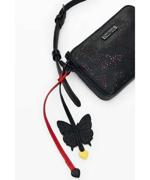 Desigual(デシグアル)の「バタフライチャームパーフォレーションバッグ(ショルダーバッグ・レディース・ブラック・FREE)」の8枚目の写真