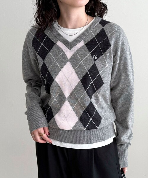 フレディエミュ（fredy emue）/アーガイル柄インターシャVネックニット セール】アーガイル柄インターシャVネックニット（ニット/セーター