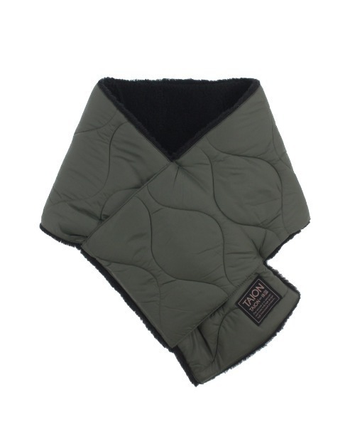 TAION（タイオン）の「タイオン  MILITARY REVERSIBLE DOWN SCARF MILITARY/SOFT SHELL（ネックウォーマー/スヌード・メンズ・アーミー/オリーブ/グリーン/ネイビー・ﾌﾘ-）」の4枚目の写真