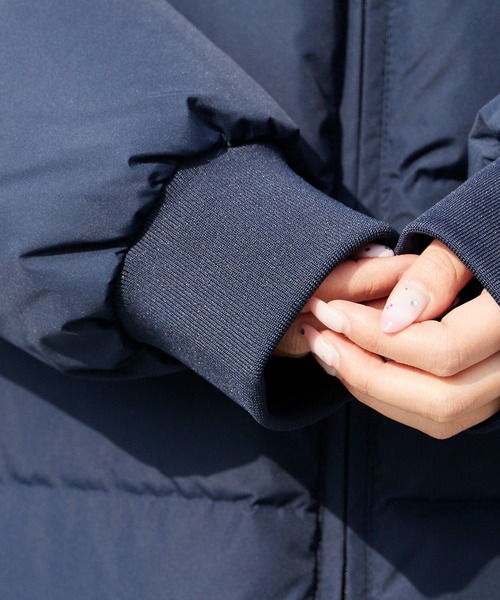Calvin Klein(カルバン・クライン)の「Calvin Klein/カルバンクライン CHENILLE STAND COLLAR PUFFER JACKET フロッキープリント ダウンジャケット(ダウンジャケット/コート・メンズ・ダークネイビー・M/L/XL)」の12枚目の写真