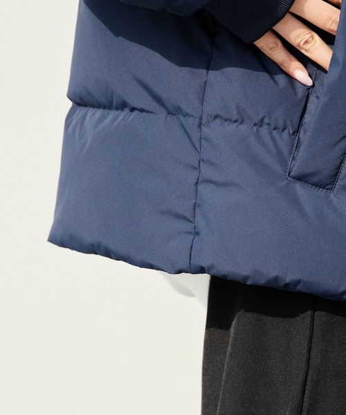 Calvin Klein(カルバン・クライン)の「Calvin Klein/カルバンクライン CHENILLE STAND COLLAR PUFFER JACKET フロッキープリント ダウンジャケット(ダウンジャケット/コート・メンズ・ダークネイビー・M/L/XL)」の10枚目の写真