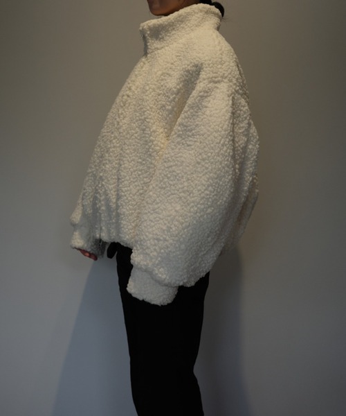 CLANE(クラネ)の「CLANE BALLOON BOA BLOUSON(ブルゾン・レディース・オフホワイト/グレー/ブラウン・1/2)」の4枚目の写真