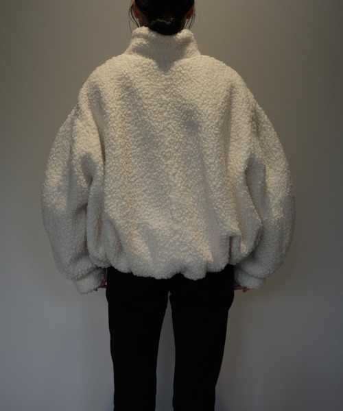 CLANE(クラネ)の「CLANE BALLOON BOA BLOUSON(ブルゾン・レディース・オフホワイト/グレー/ブラウン・1/2)」の5枚目の写真