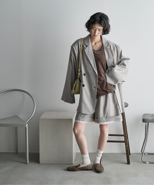 THE YOn（ザヨン）の「ウエストタックテーラードジャケット（テーラードジャケット・レディース・チャコールグレー/グレー/ベージュ・FREE）」の8枚目の写真