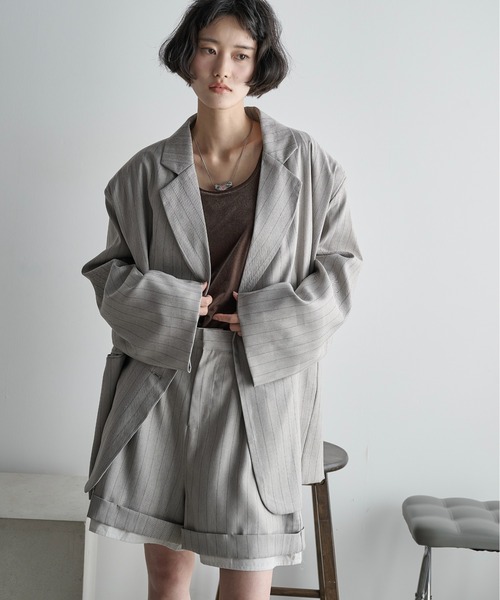 THE YOn（ザヨン）の「ウエストタックテーラードジャケット（テーラードジャケット・レディース・チャコールグレー/グレー/ベージュ・FREE）」の6枚目の写真