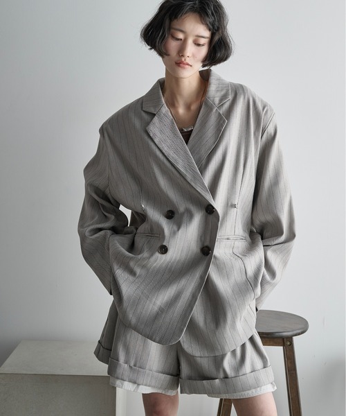 THE YOn（ザヨン）の「ウエストタックテーラードジャケット（テーラードジャケット・レディース・チャコールグレー/グレー/ベージュ・FREE）」の4枚目の写真