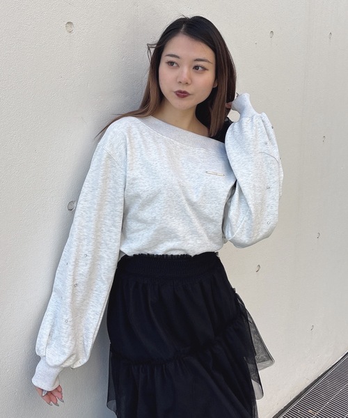 one way（ワンウェイ）の「袖ビジューリボンワンショルトレーナー（Tシャツ/カットソー・レディース・グレー/ブルー/アイボリー/スミクロ・FREE）」の12枚目の写真