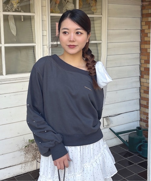 one way（ワンウェイ）の「袖ビジューリボンワンショルトレーナー（Tシャツ/カットソー・レディース・グレー/ブルー/アイボリー/スミクロ・FREE）」の21枚目の写真