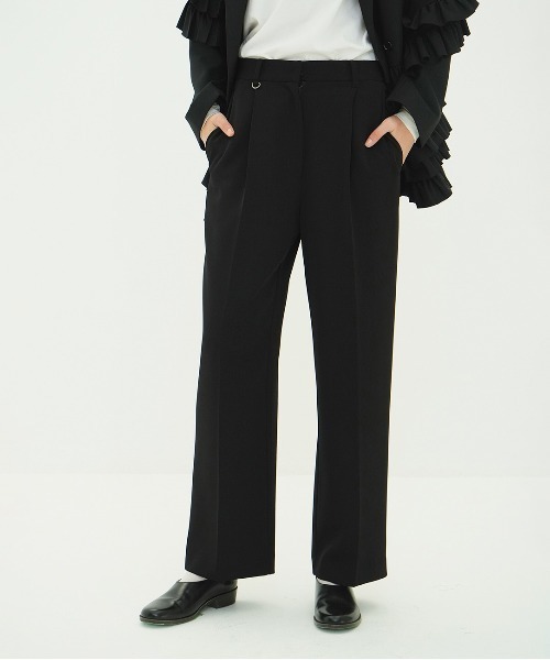 CLANE（クラネ）の「2WAY TUCK STRAIGHT PANTS（スラックス・レディース・ブルー/グレー/ブラック・0/1/2）」の4枚目の写真