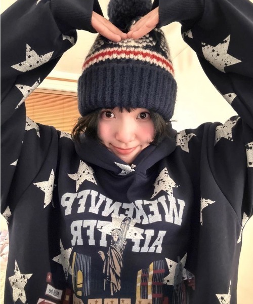 DIAVEL（ディアベル）の「【秋冬新作】スターNYCプリント 裏起毛パーカー（パーカー・レディース・ネイビー・M）」の22枚目の写真