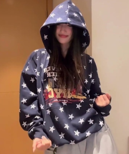 DIAVEL（ディアベル）の「【秋冬新作】スターNYCプリント 裏起毛パーカー（パーカー・レディース・ネイビー・M）」の18枚目の写真