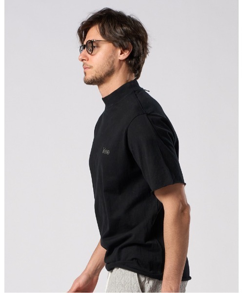 wjk（ダヴルジェイケイ）の「cut-off mock S/S(printed)（Tシャツ/カットソー・メンズ・ブラック/ホワイト・SMALL/MEDIUM/LARGE/X-LARGE）」の4枚目の写真