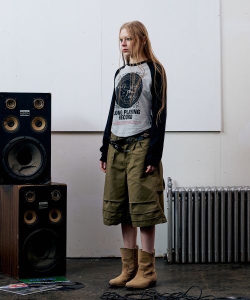 THEVINYLHOUSE(ザバイニルハウス)の「THREE-QUARTER DART PANTS KHAKI(その他パンツ・メンズ・その他・S/M/L)」の4枚目の写真