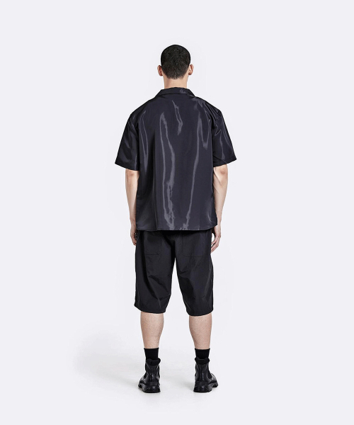 51%（フィフティーワンパーセント）の「Shiny Half shirt - Black（シャツ/ブラウス・メンズ・その他・L/M/XL）」の3枚目の写真