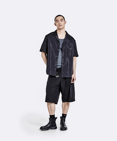 51%（フィフティーワンパーセント）の「Shiny Half shirt - Black（シャツ/ブラウス・メンズ・その他・L/M/XL）」の5枚目の写真