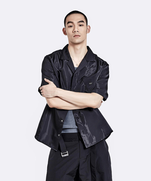51%（フィフティーワンパーセント）の「Shiny Half shirt - Black（シャツ/ブラウス・メンズ・その他・L/M/XL）」の6枚目の写真