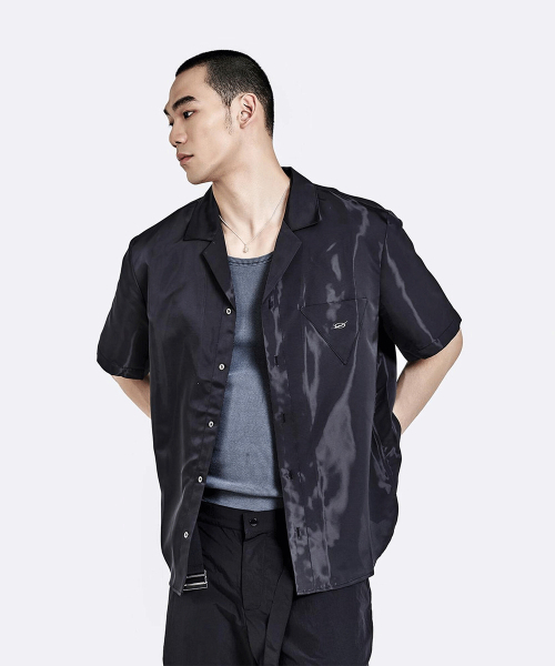 51%（フィフティーワンパーセント）の「Shiny Half shirt - Black（シャツ/ブラウス・メンズ・その他・L/M/XL）」の7枚目の写真